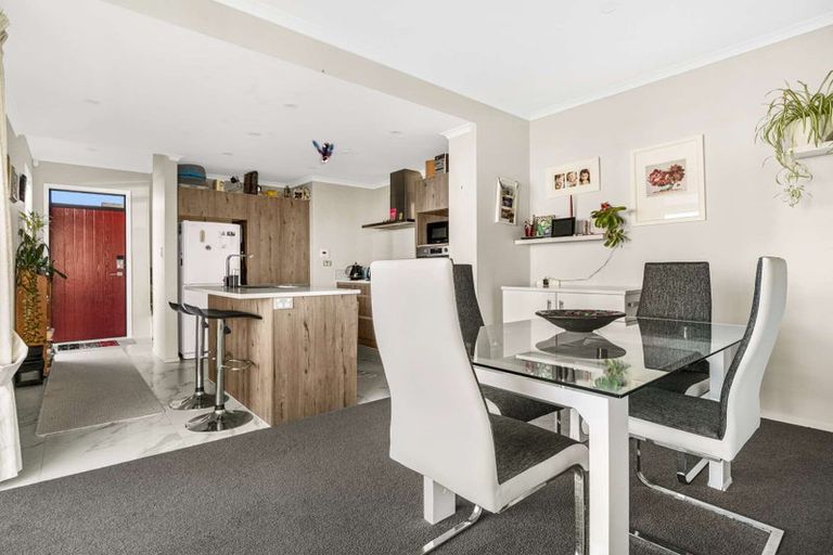 Photo of property in 13b Nellie Drive, Kumeu, 0810