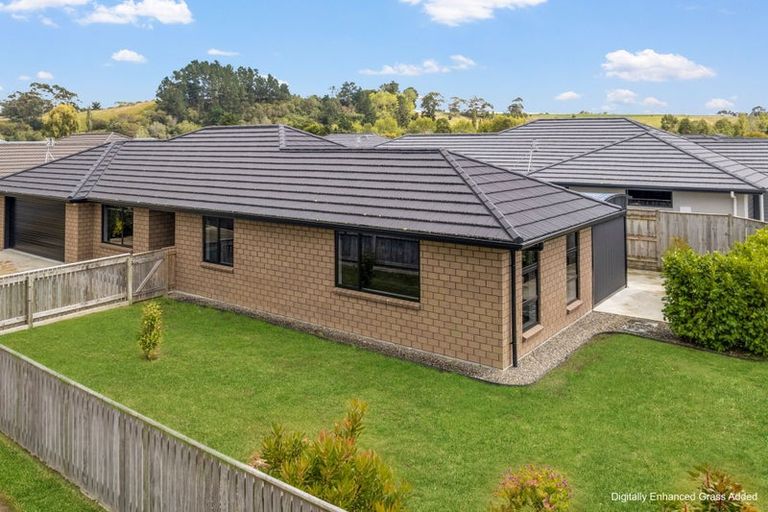 Photo of property in 17 Monarch Drive, Ashhurst, 4810