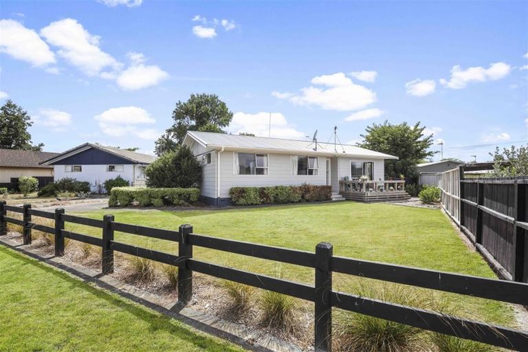 Photo of property in 4 Elmwood Crescent, Pukete, Hamilton, 3200