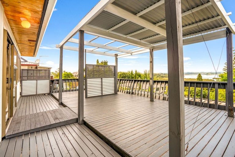Photo of property in 72 West View Crescent, Onerahi, Whangarei, 0110