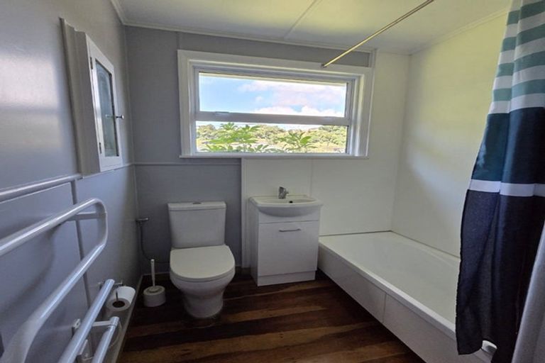 Photo of property in 29 Glenpark Avenue, Frankleigh Park, New Plymouth, 4310