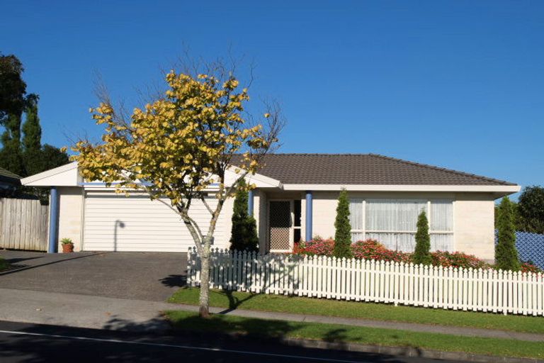 Photo of property in 22 Kilimanjaro Drive, Northpark, Auckland, 2013