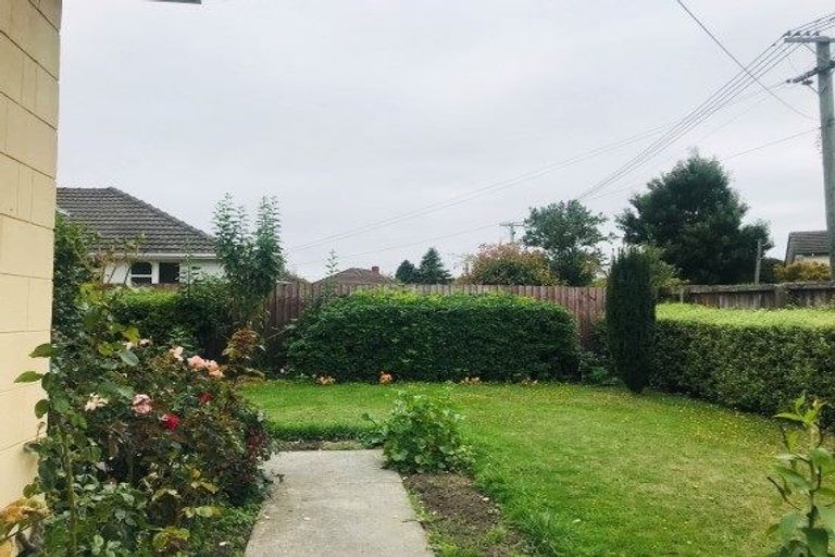 Photo of property in 53 Flay Crescent, Burnside, Christchurch, 8053