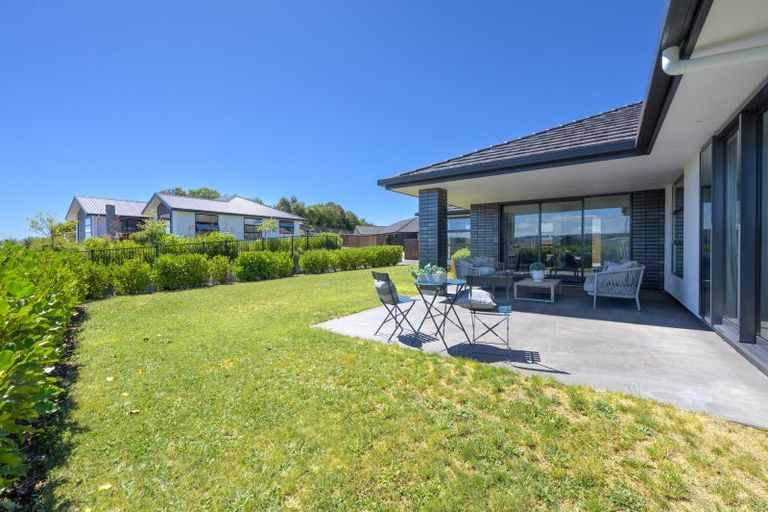 Photo of property in 43 Katania Heights, Brightwater, 7022