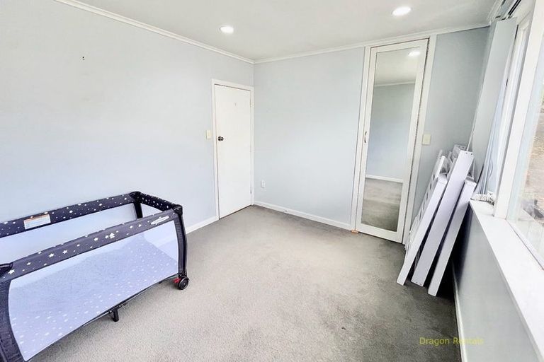 Photo of property in 8 Jellicoe Road, Murrays Bay, Auckland, 0630