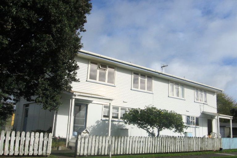 Photo of property in 51 Pembroke Street, Highbury, Palmerston North, 4412