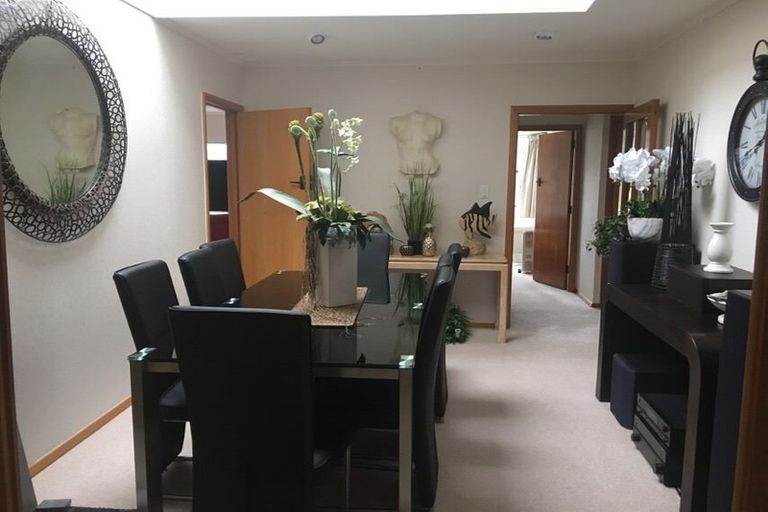 Photo of property in 50 Seaview Road, Paremata, Porirua, 5024