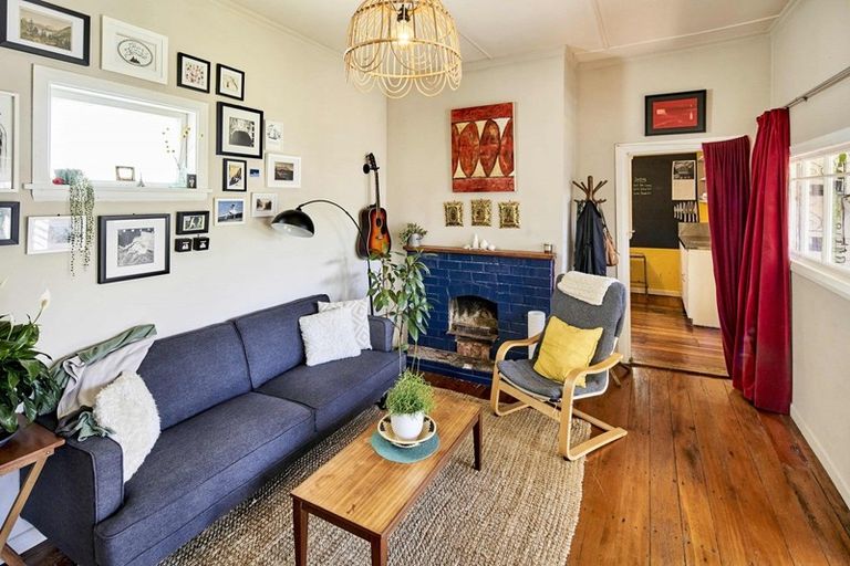 Photo of property in 16a Rhodes Street, Newtown, Wellington, 6021
