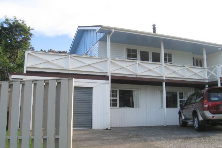 Photo of property in 3 Findhorn Place, Papakowhai, Porirua, 5024