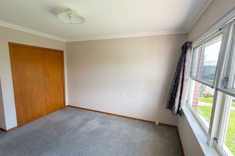 Photo of property in 36 Karaka Crescent, Levin, 5510