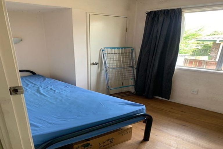 Photo of property in 5 Vanbrugh Place, Bucklands Beach, Auckland, 2014