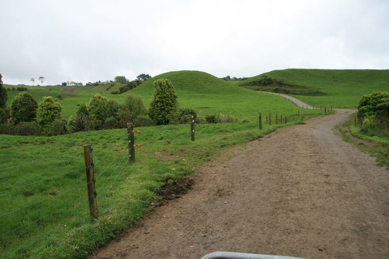 Photo of property in 1234 Richmond Road, Everett Park, Inglewood, 4389