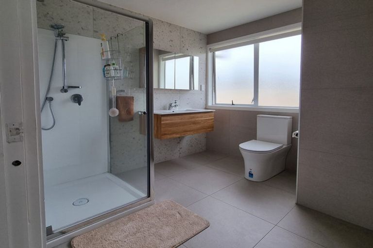 Photo of property in 2/69 Luanda Drive, Ranui, Auckland, 0612