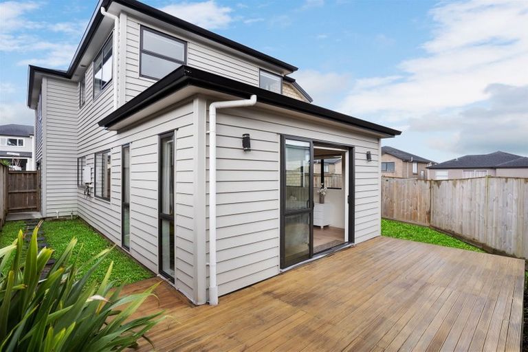 Photo of property in 11 Evelina Lane, Flat Bush, Auckland, 2019