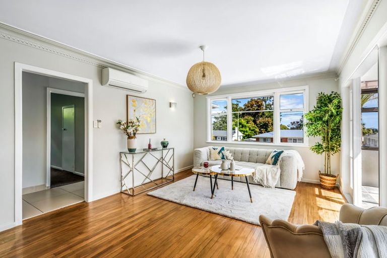 Photo of property in 35 Tampin Road, Hillpark, Auckland, 2102