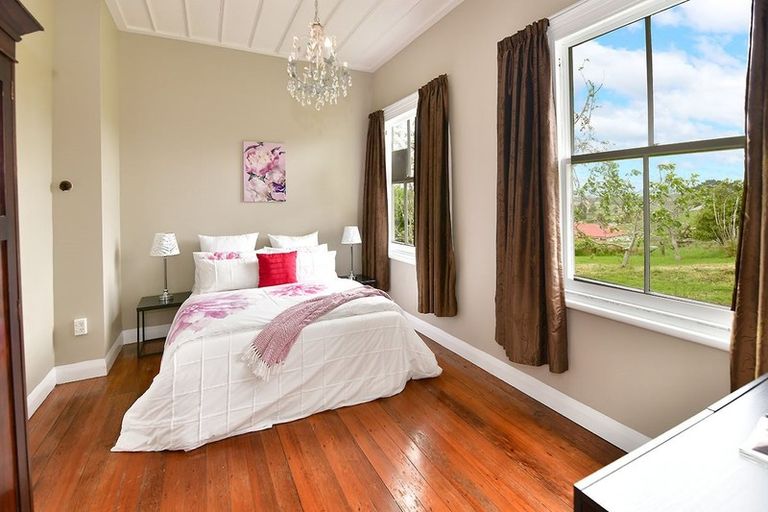 Photo of property in 11 Pinchgut Road, Kaukapakapa, 0873