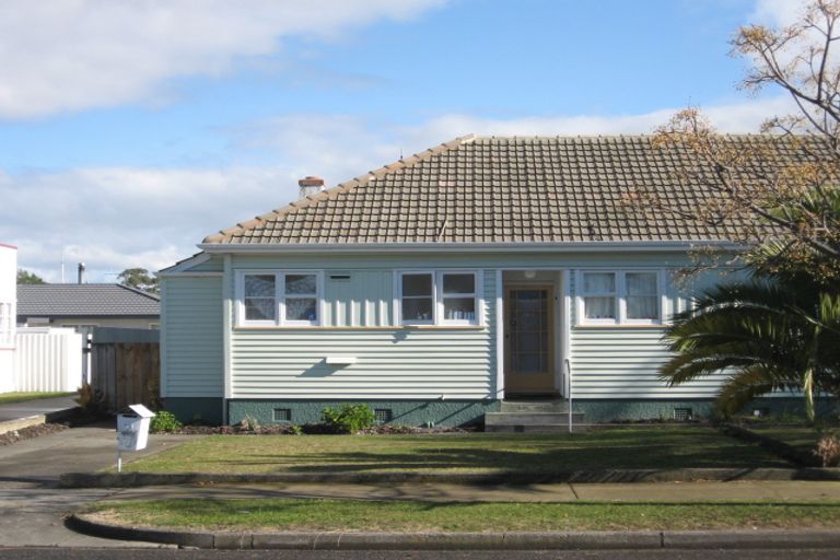 Photo of property in 33 Barker Road, Marewa, Napier, 4110