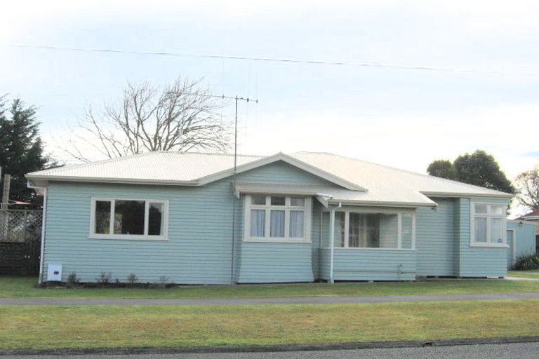 Photo of property in 12 Verel Street, Fairfield, Hamilton, 3214