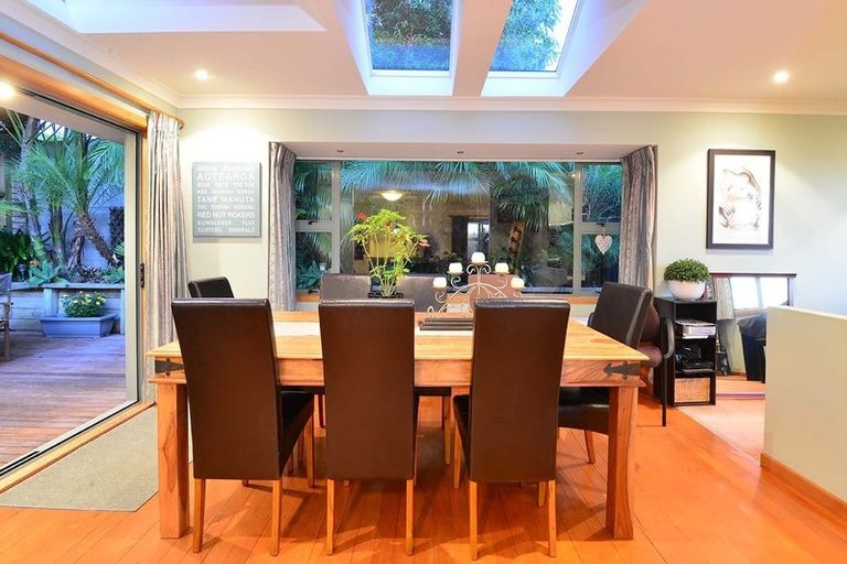 Photo of property in 1/26 Fenwick Avenue, Milford, Auckland, 0620