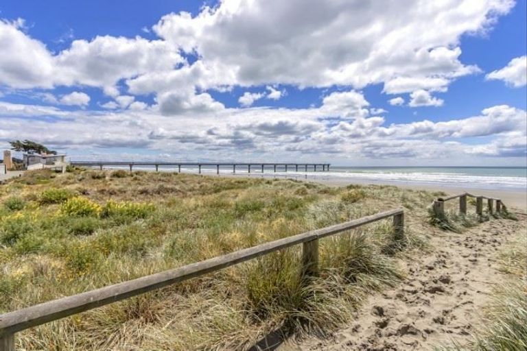 Photo of property in 33 Union Street, New Brighton, Christchurch, 8061