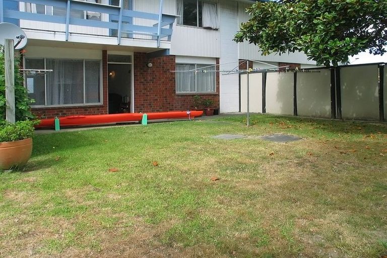 Photo of property in 5/35 Mana Esplanade, Paremata, Porirua, 5026