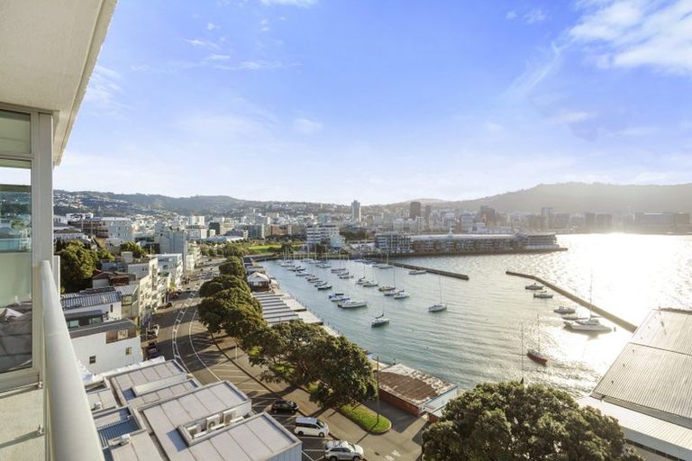 Photo of property in Dorchester Apartments, 144 Oriental Parade, Oriental Bay, Wellington, 6011