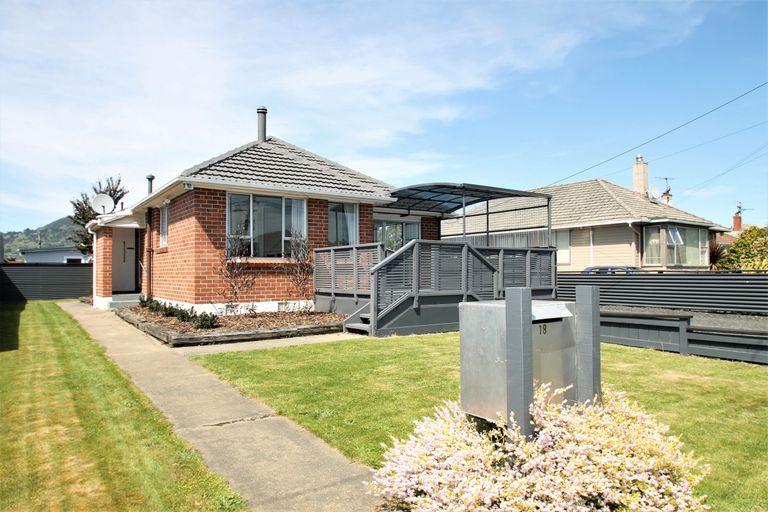 Photo of property in 18 Perth Street, Mosgiel, 9024