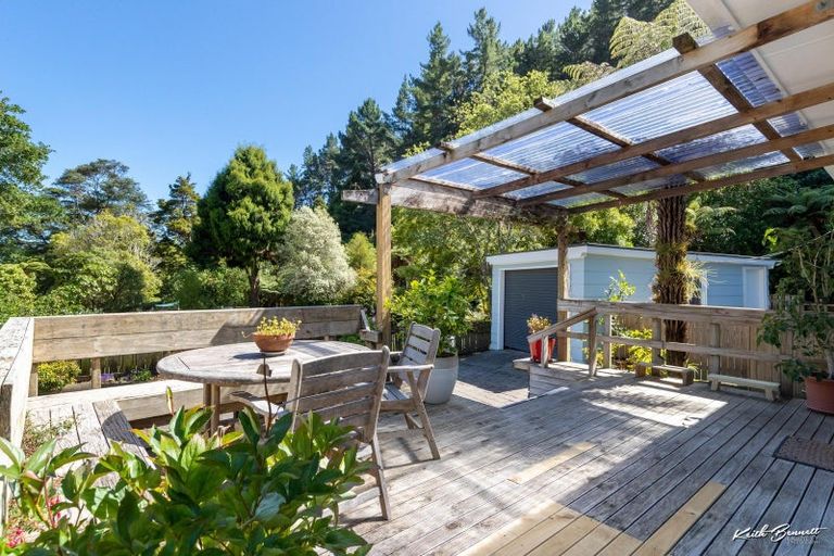 Photo of property in 33 Elmslie Road, Pinehaven, Upper Hutt, 5019