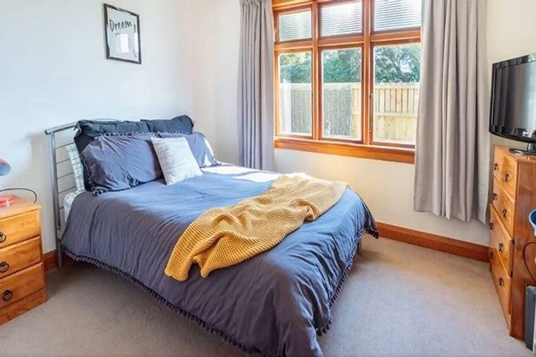 Photo of property in 104 Carroll Street, Dunedin Central, Dunedin, 9016