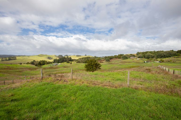 Photo of property in 127a Oruawharo Road, Topuni, Wellsford, 0975