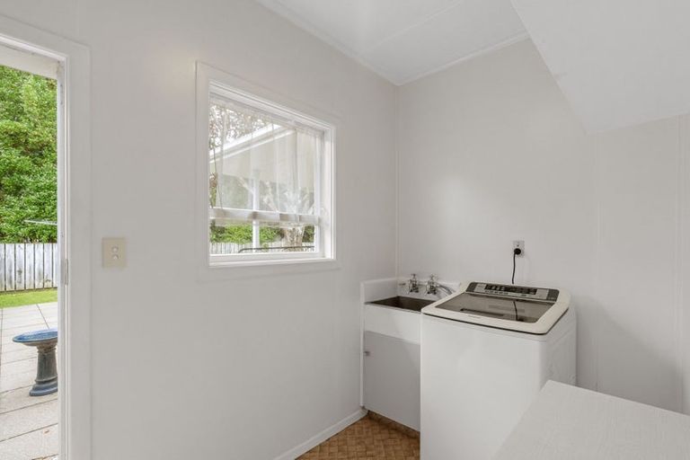 Photo of property in 76 Winchester Street, Levin, 5510