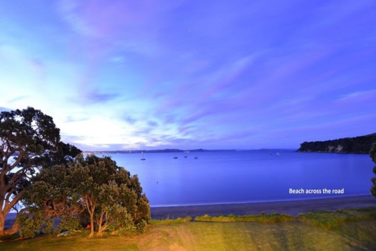 Photo of property in 55 Tindalls Bay Road, Tindalls Beach, Whangaparaoa, 0930
