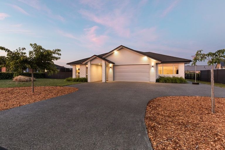 Photo of property in 39 Mike Smith Drive, Cambridge, 3434