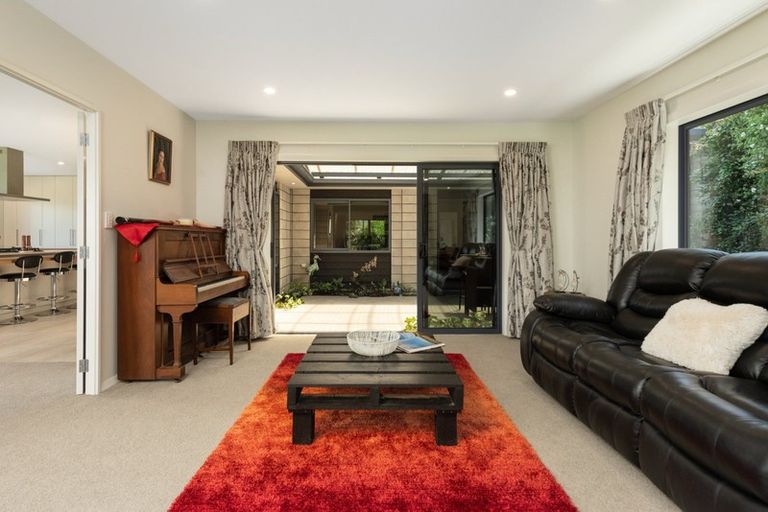 Photo of property in 18 Southill Way, Pyes Pa, Tauranga, 3112