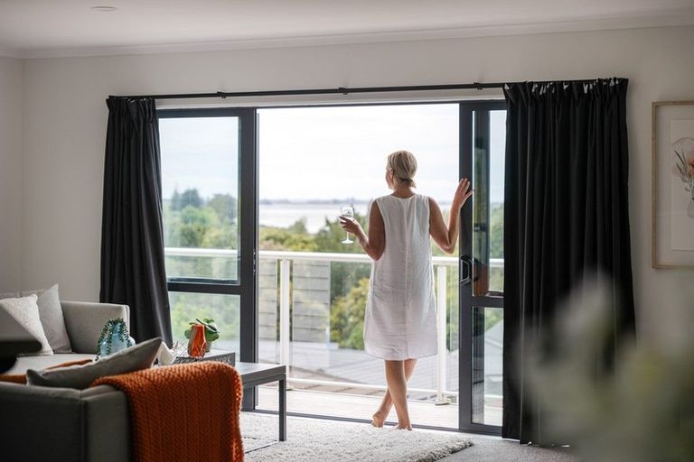 Photo of property in 32b Waipuna Grove, Welcome Bay, Tauranga, 3112