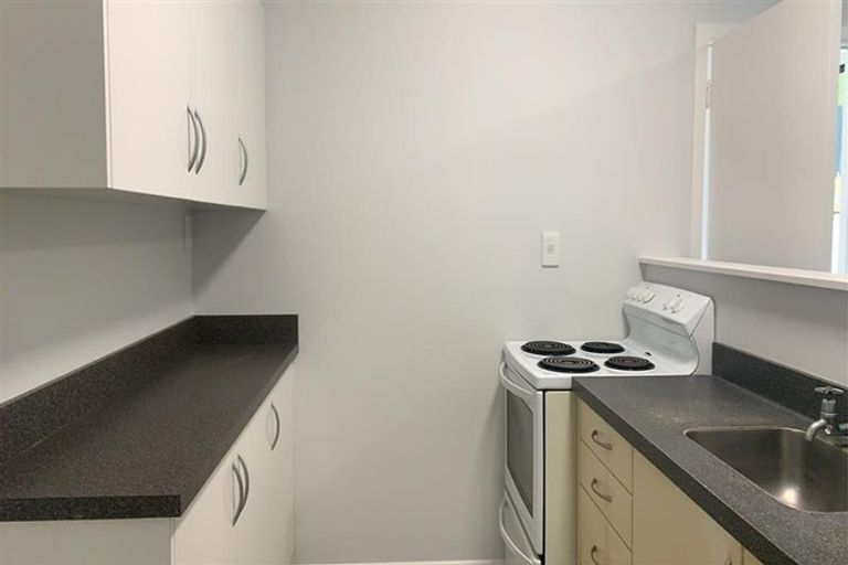 Photo of property in 32 Faraday Street, Hospital Hill, Napier, 4110