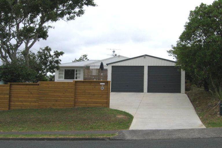 Photo of property in 13a Roberts Road, Glenfield, Auckland, 0629