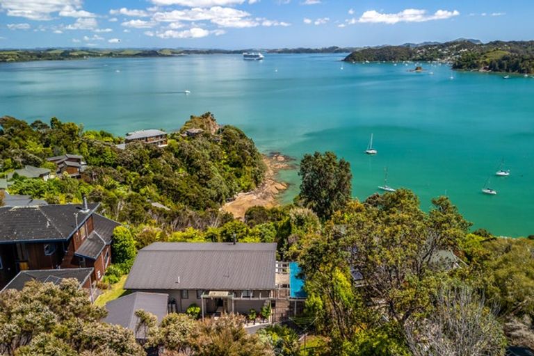 Photo of property in 202 Te Wahapu Road, Russell, 0272