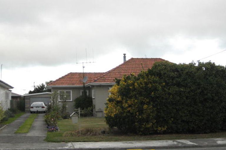 Photo of property in 16 Studholme Street, Temuka, 7920