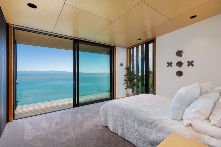 Photo of property in 36 The Cliffs, Britannia Heights, Nelson, 7010