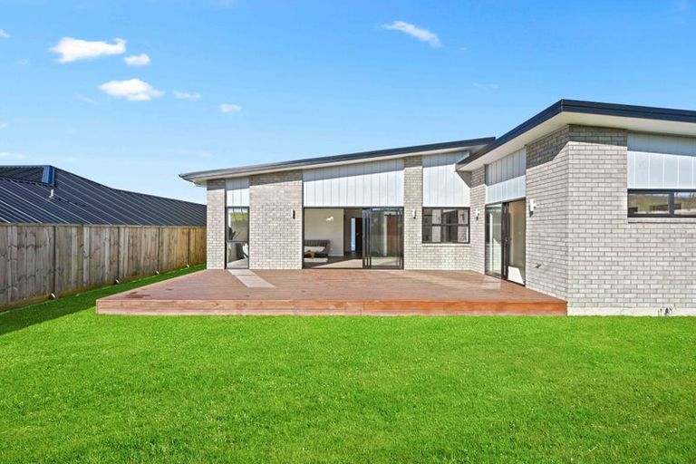 Photo of property in 52 Pinehurst Crescent, Morrinsville, 3300