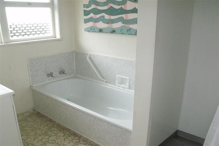 Photo of property in 1/151 Te Mata Road, Havelock North, 4130