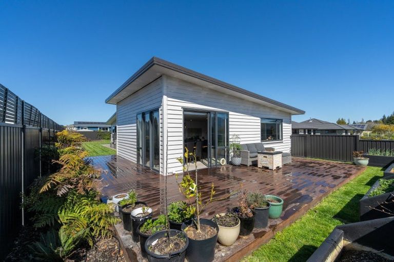 Photo of property in 28 Burnby Drive, Te Anau, 9679