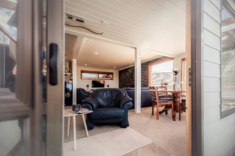 Photo of property in 70a Sutherland Road, Brookfield, Tauranga, 3110