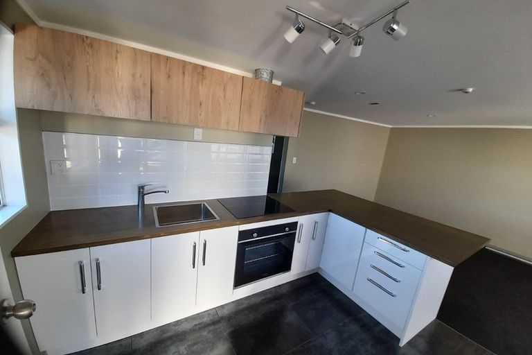 Photo of property in 4 Karyn Street, Castlecliff, Whanganui, 4501