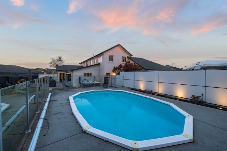 Photo of property in 6 Saint Keverne Close, Burwood, Christchurch, 8083