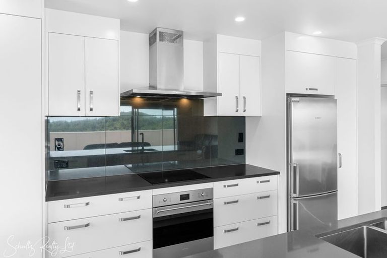 Photo of property in 827 Tinopai Road, Tinopai, Matakohe, 0593