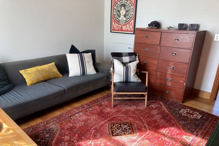 Photo of property in 2/408 Montreal Street, Christchurch Central, Christchurch, 8013