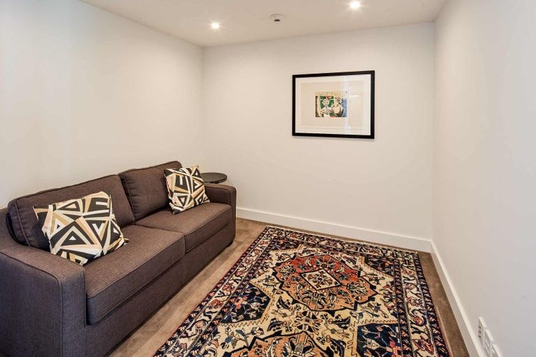 Photo of property in 1002/1 Market Lane, Wellington Central, Wellington, 6011