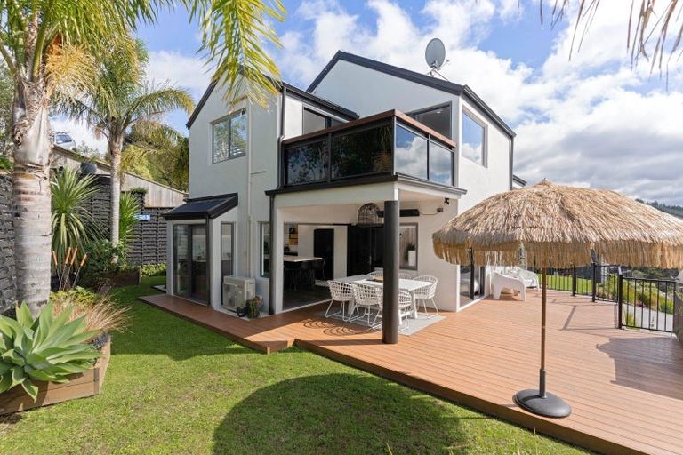 Photo of property in 107 Pacific View Drive, Whangamata, 3620